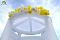 Custom wit opblaasbaar springkasteel feest bruiloft uitsmijter huis met cirkelvormig dak