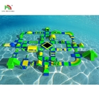 Opblaasbare drijvende waterpark opblaasbare waterspellen amusementsapparatuur voor evenementen