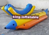 Het duurzame Gele/Blauwe Opblaasbare Geschommel wankelt pvc-Waterstuk speelgoed met Banaanboot