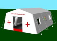 De witte 7.55X5.6m Tent van de Douane Draagbare Opblaasbare Medische Gebeurtenis voor Noodsituatieschuilplaats