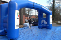 Het opblaasbare Marathonras beëindigt Lijnboog Openlucht de Sportoverwelfde galerij van de Reclamegebeurtenis