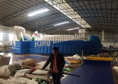 Het aangepaste Witte Grappige Grote Opblaasbare Materiaal van het Waterpark voor Jonge geitjes/Volwassenen