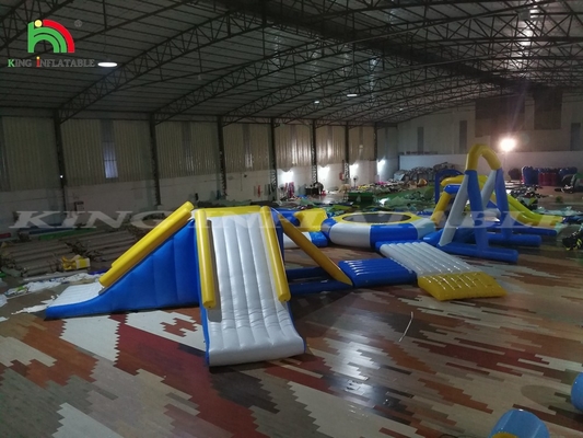 Opblaasbaar waterpark Drijvend spel Drijvend eilandapparatuur
