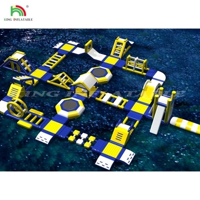Opblaasbaar drijvend waterpark Zee Grote waterspeelgoed Aquapark