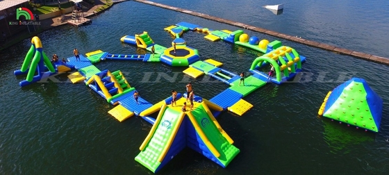 Opblaasbare drijvende waterparkapparatuur