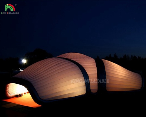 Opblaasbare buitenkampertent met LED-lichtstrook
