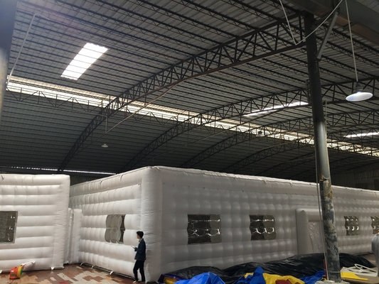 Outdoor White Pvc opblaasbare nachtclub opblaasbare nachtclub bruiloft evenementen feestje kubus tent te koop