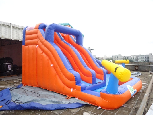 Buitengewone reusachtige dubbele baan opblaasbare uitsmijter waterglijbaan waterpark