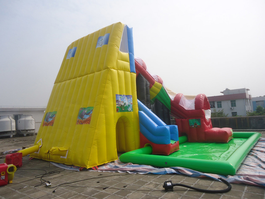 Gepersonaliseerde commerciële kasteel kinderen opblaasbare speeltuin trampoline water glijbaan springende combo bouncer