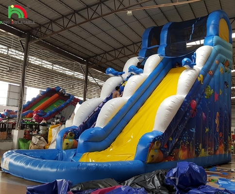 Goedkope opblaasbare tekenfilm speelgoed Bounce House Commerciële opblaasbare waterslide