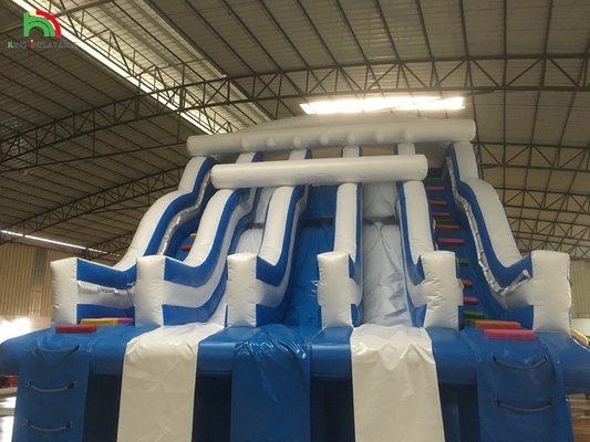 Hoogwaardige buitenopblaasbare waterslide / commerciële opblaasbare waterslide