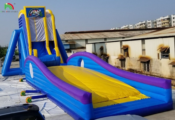 Grote lange opblaasbare waterslide voor volwassenen