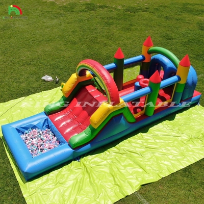 Kinderen buitenfeest opblaasbaar obstakel springhuis met glijbanen, balput, klimmen, obstakels, blazer
