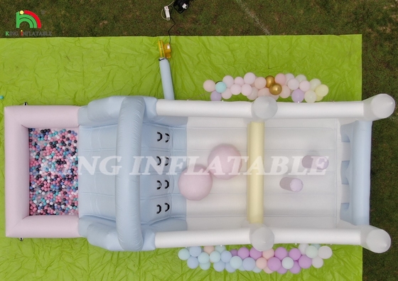Opblaasbare uitsmijter Combo Hindernisbaan Bounce Kasteel Huis Met Glijbanen Ball Pit Klimmen Blower