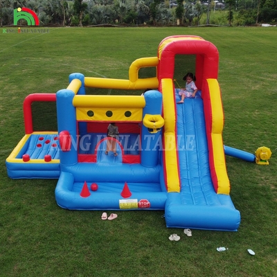 Opblaasbare obstakelbaan Bounce House Kasteel met glijbanen Bounce Area en Obstakels Klimmen met Blower