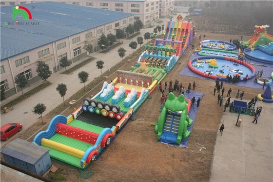 Commerciële PVC gigantische opblaasbare obstakelspellen voor volwassenen Outdoor Running Game Obstakelcursusapparatuur