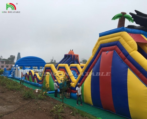 Buitengebied Reuzenopblaasbare Grote Bounce-thema Buitengebied Park Speelplaats Opblaasbaar Kasteel Combo Opblaasbare Hindernisbaan