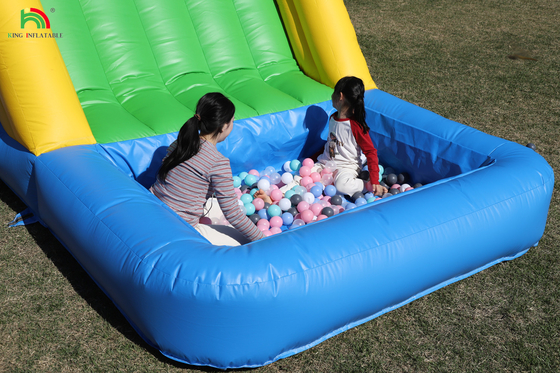 Opblaasbare uitsmijter Combo Hindernisbaan Bounce Kasteel Huis Met Glijbanen Ball Pit Klimmen Hindernis Blower