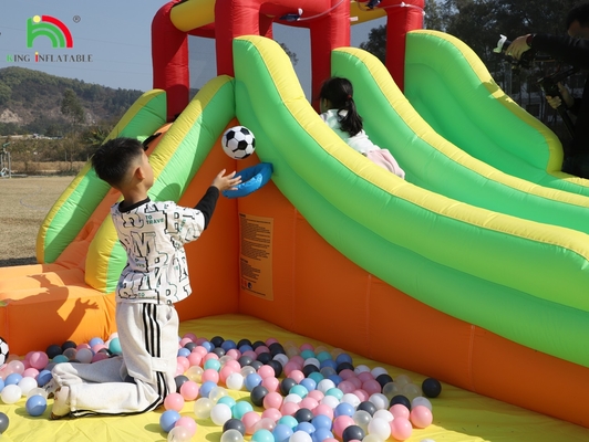 Opblaasbare uitschuiver Combo Bounce House Dubbelbaan Opblaasbare waterslide met waterbad Trampoline Schieten Net Basket Klimmen
