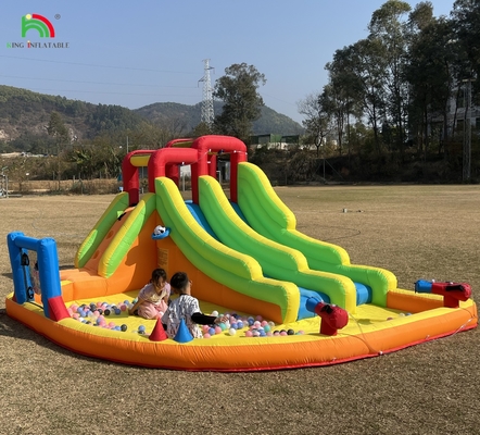 Opblaasbare uitschuiver Combo Bounce House Dubbelbaan Opblaasbare waterslide met waterbad Trampoline Schieten Net Basket Klimmen