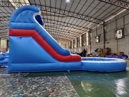 Commerciële waterglijbaan opblaasbare kinderen buitenspelletjes natte droog opblaasbare waterglijbaan met water zwembad