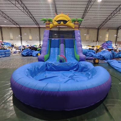 Commerciële waterglijbaan Full PVC Double Lane opblaasbare waterglijbaan met luchtdicht splashwaterbad
