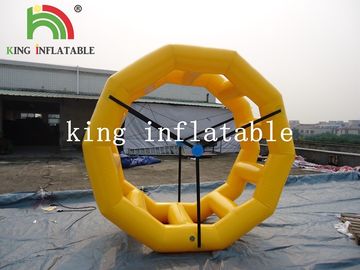 0.9mm het Geteerde zeildoek het Gele Opblaasbare Cirkel van pvc/Stuk speelgoed van het Rolwater voor de Spelen van het Pretwater
