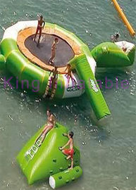 Openlucht Waterdichte Plato-het Waterstuk speelgoed van pvc Opblaasbare Ce Aangepaste Trampoline met Dia