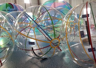 Aangepaste Kleinhandelsstreep kleurrijke Opblaasbaar Lopend op Waterballen Plato 1.0mm pvc