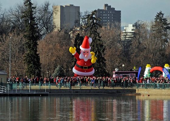Maak vuurvast   210D nylon Kerstmis Vakantie Opblaasbare Santa Claus
