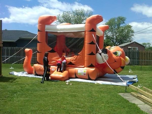 Pvc Met een laag bedekt Beeldverhaal Tiger Inflatable Bouncer Castle Blow die omhoog Kasteel springen